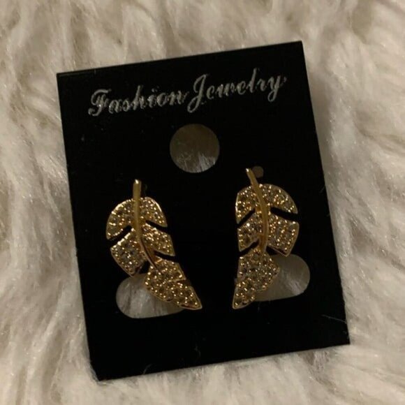 24k Gold Plated Diamond Leaf Earrings - Picture 6 of 7